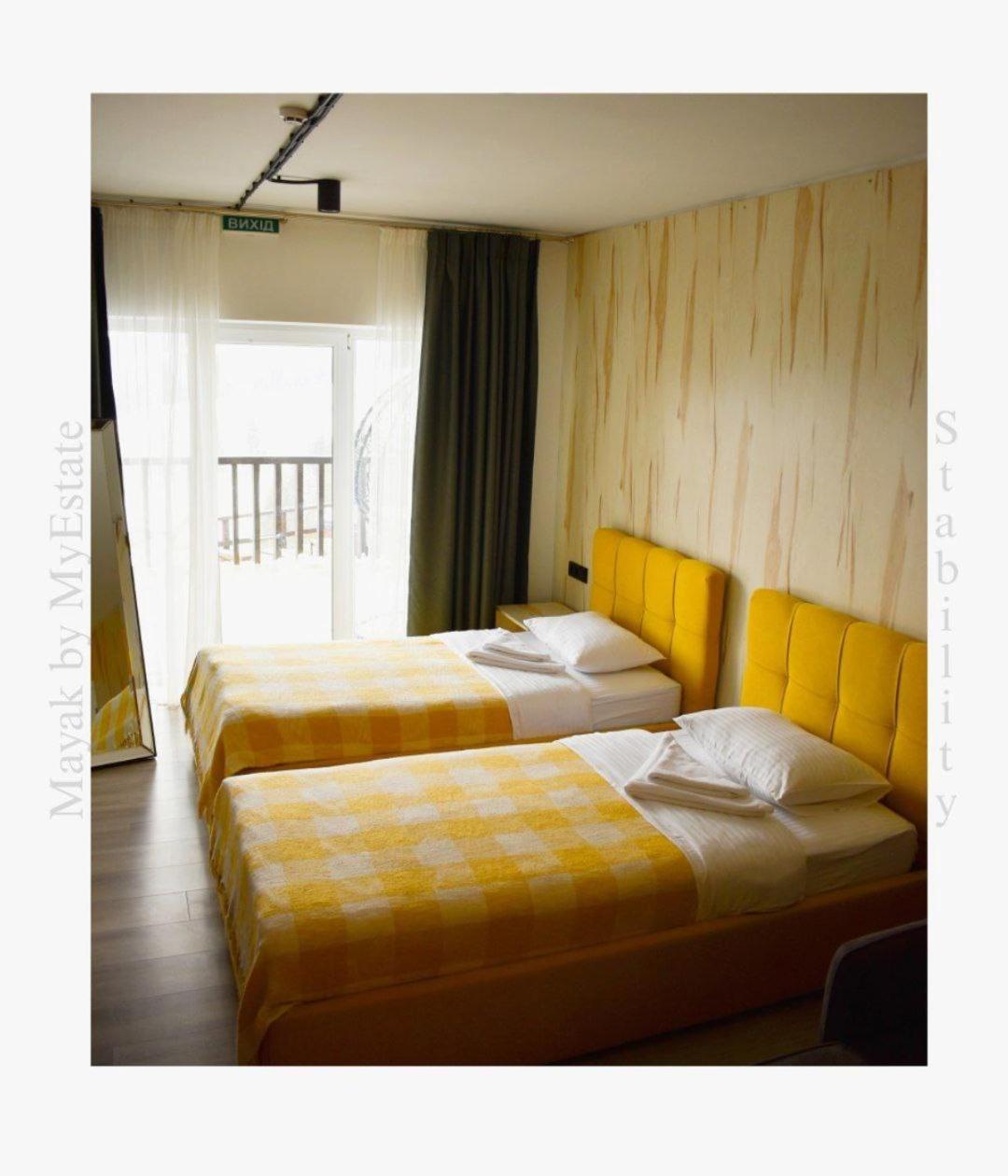 Aparthotel "Mayak Yablunytsia" Habitación foto