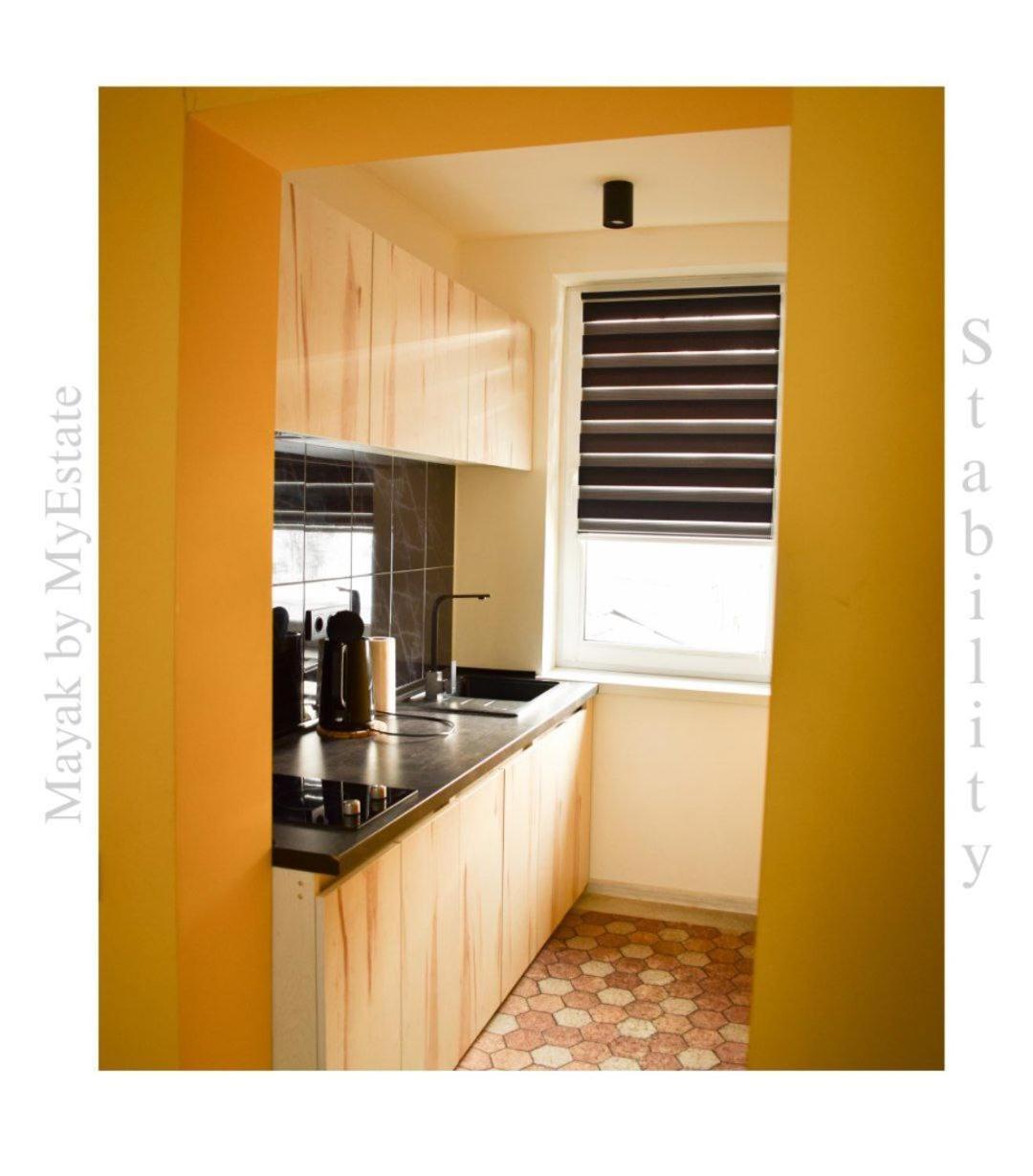 Aparthotel "Mayak Yablunytsia" Habitación foto