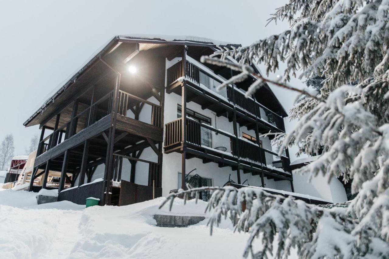 Aparthotel "Mayak Yablunytsia" Exterior foto